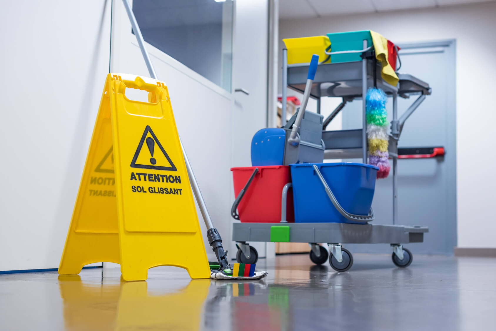 Nettoyage des surfaces commerciales